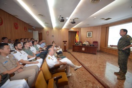 Visita de alumnos del XVIII Curso de Estado Mayor