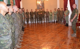 nuevos Tenientes y Sargentos