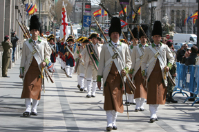 THE KING&rsquo;S IMMEMORIAL REGIMENT UNDERTAKES THE CHANGING OF THE GUARD ACCORDING TO THE CUSTOMS OF THE PERIOD OF CHARLES III.