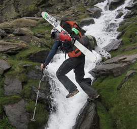 Navigating natural obstacles during the ascent 
