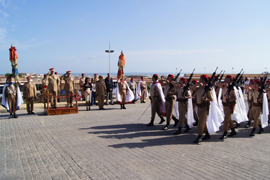 The force parade before Colonel Martín Cabrero (Photo:Melilla General Command) 