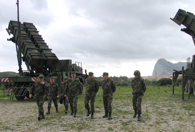 THE CHIEF OF THE ARMY STAFF VISITS THE 74TH ANTI-AIRCRAFT ARTILLERY REGIMENT IN SAN ROQUE