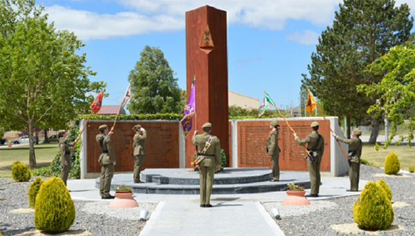 Tribute before the monument at the base