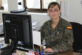 La cabo, en su puesto de trabajo La cabo, en su puesto de trabajo