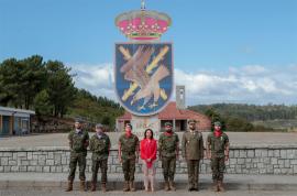 The decorated soldiers together with the Minister