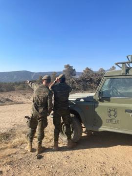 Patrulla del ejercito de Tierra vigilando