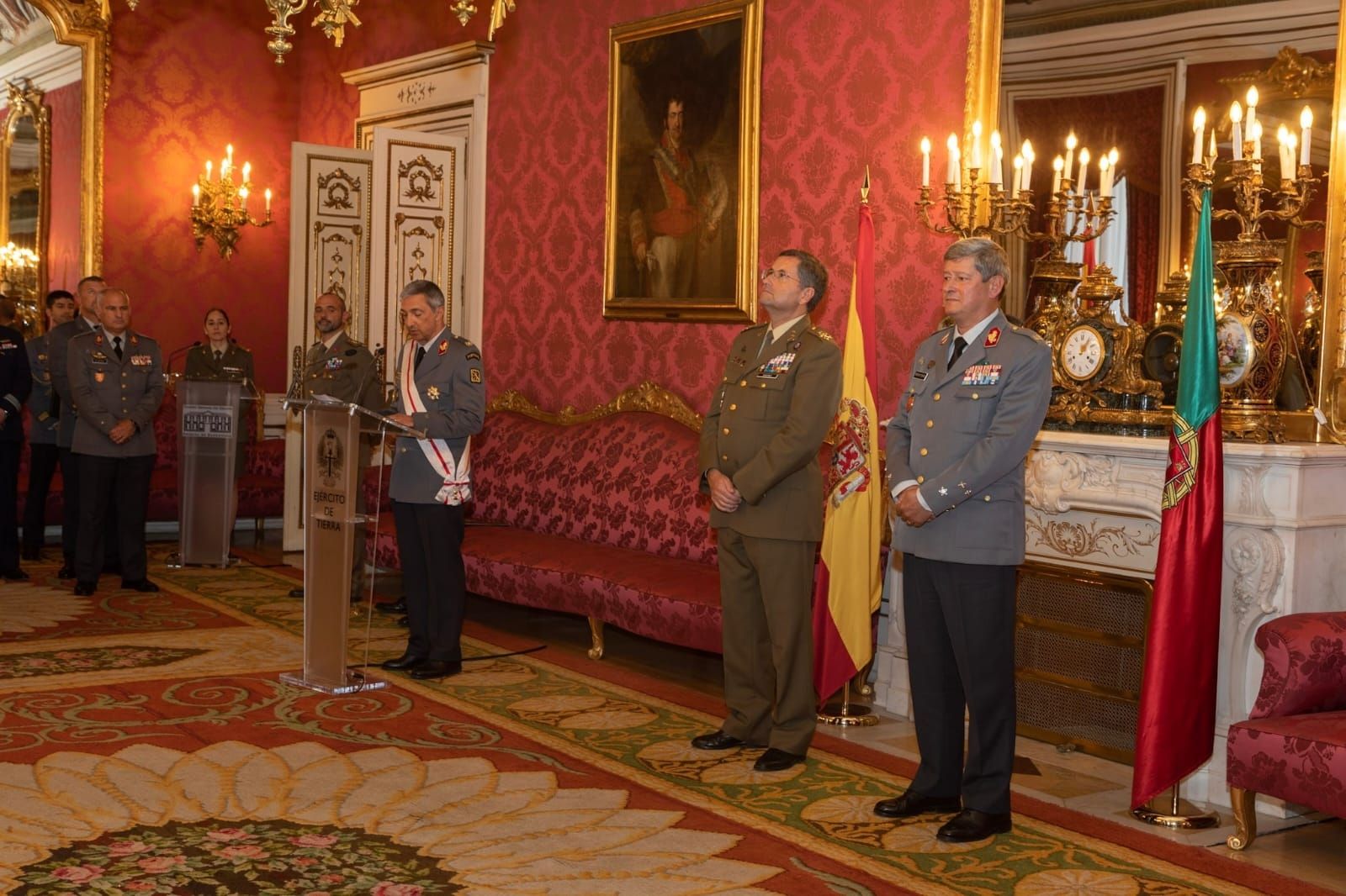 El JEME recibe al GE Eduardo Manuel Braga da Cruz Mendes Ferrão JEME Exército Português
