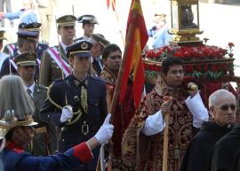 El cortejo se ha dirigido al Patio de Reyes