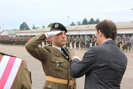 El capitán López de Lis recibió la Cruz del Mérito Milit (Foto:BRILAT)
