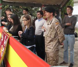 Los asistentes observan la exposición dinámica