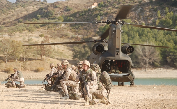 En el ejercicio se realizaron varios helitransportes (Foto:BRILEG)
