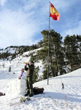 Homenaje en recuerdo de los militares fallecidos
