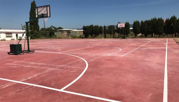 Reparación de dos pistas en la base 'Jaime I'