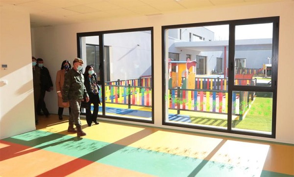 La ministra visitó el centro de educación infantil 