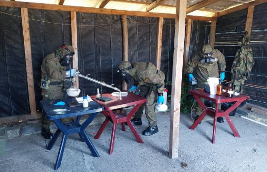 Spanish military personnel participate in the international exercise 'Toxic Aggressor' using real chemical warfare agents