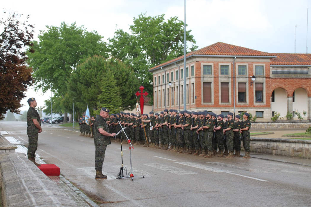 Moment from the farewell ceremony for the contingent