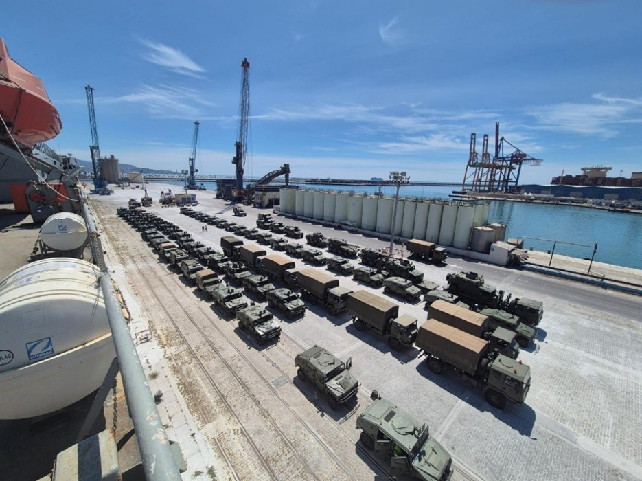 Image of equipment deployment at the port