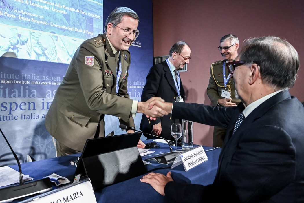 Saludo del JEME al presidente del Senado italiano