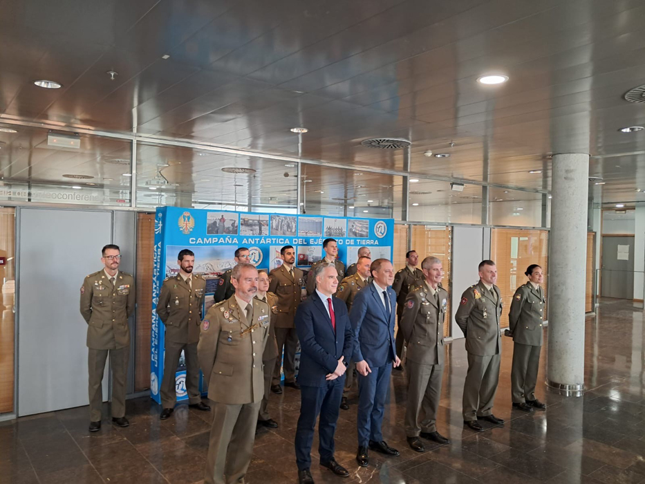 Presentación de la contribución del Ejército de Tierra a la XXXIX Campaña Antártica