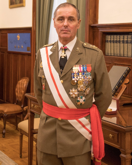 Teniente General en el Palacio de Capitanía