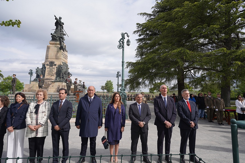 Acto Dos de Mayo  13