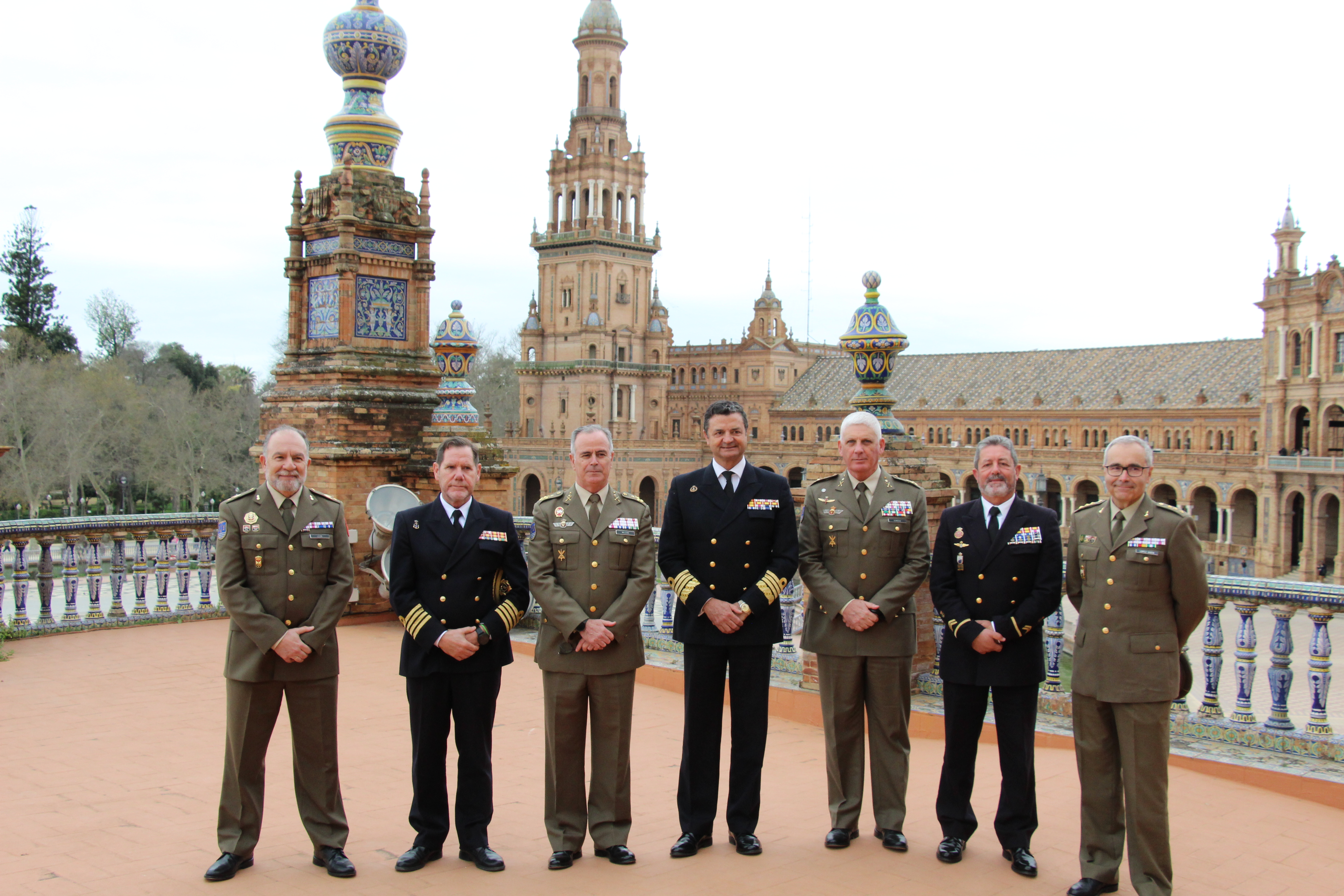 Visita a la zona monumental del Acuartelamiento Plaza España.