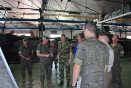 Visita de una delegación del Ejército de Tierra Checo