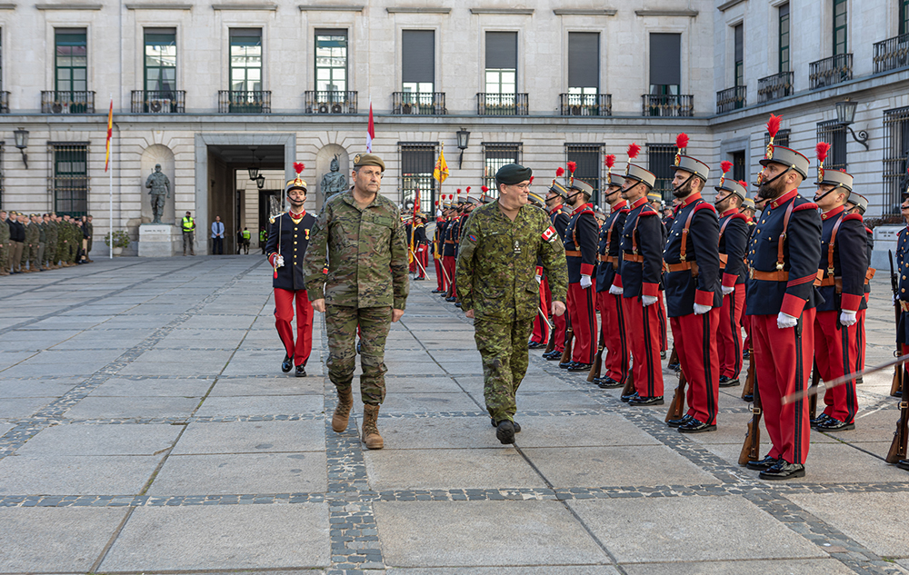 El JEME de Canadá visita el Cuartel General del Ejército de Tierra