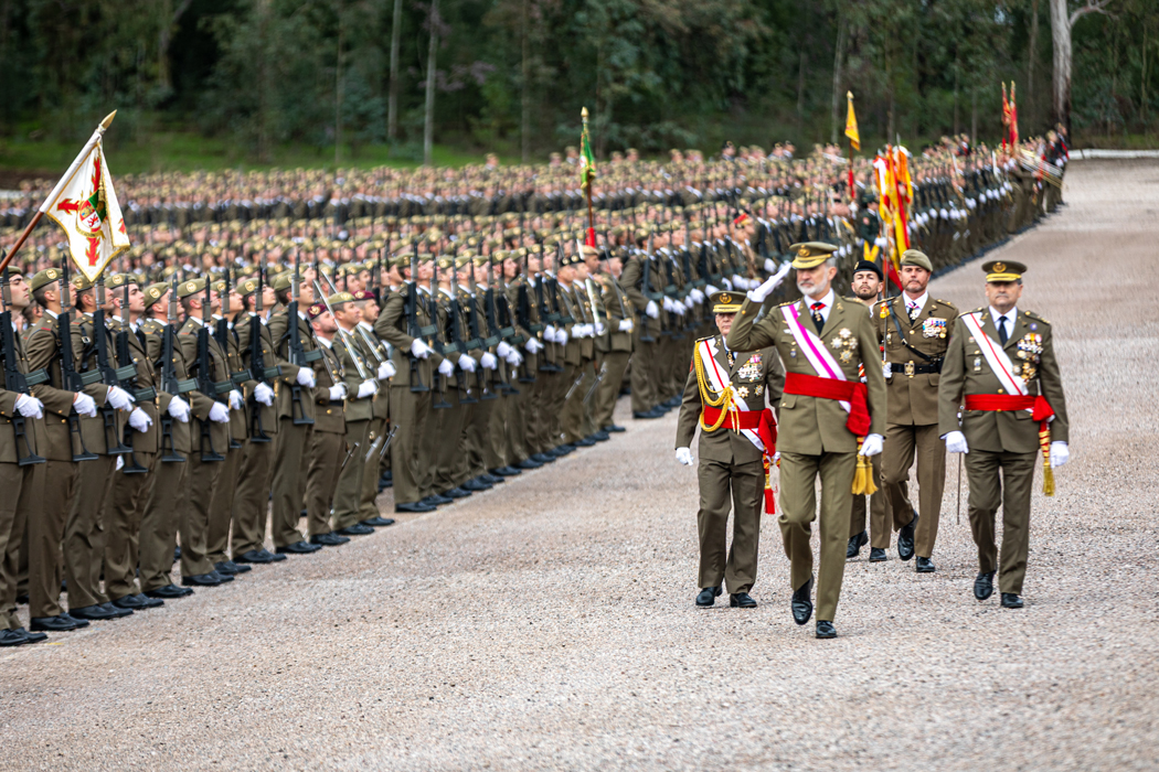 El Rey Felipe VI preside la Jura de Bandera de los nuevos soldados del ciclo II/25