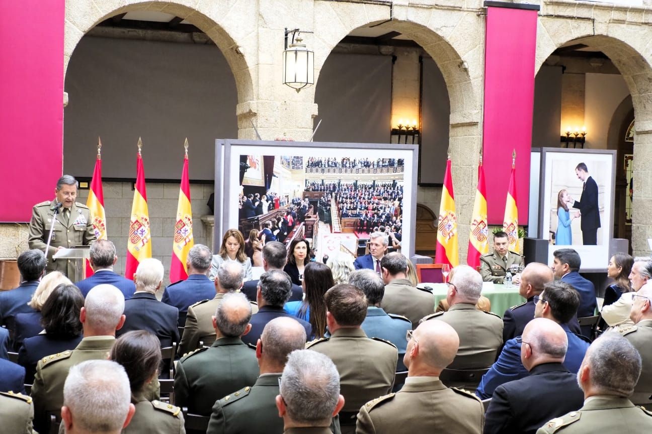 Inauguración de la exposición: «Felipe VI, una década 2014-2024