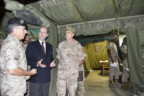 Visita a la BRIAC “Guadarrama XII” del Secretario de Estado de Defensa y del JEME