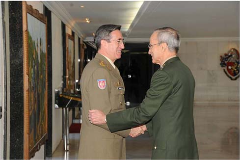 Visita institucional del JEME general de ejército Jaime Domínguez Buj a los Ejércitos de Brasil, Perú y Chile