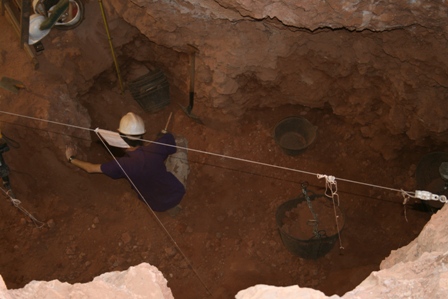 A SABER DE  LA CUEVA SANTA ANA