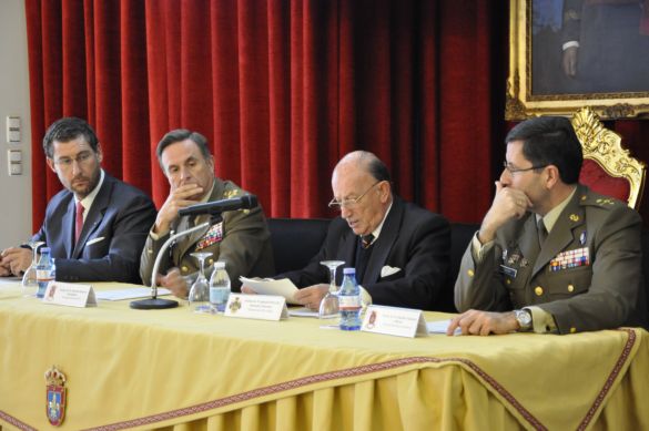Presentación de la convocatoría 2014 del Premio Hernán Pérez del Pulgar. (Foto: OCP-MADOC)