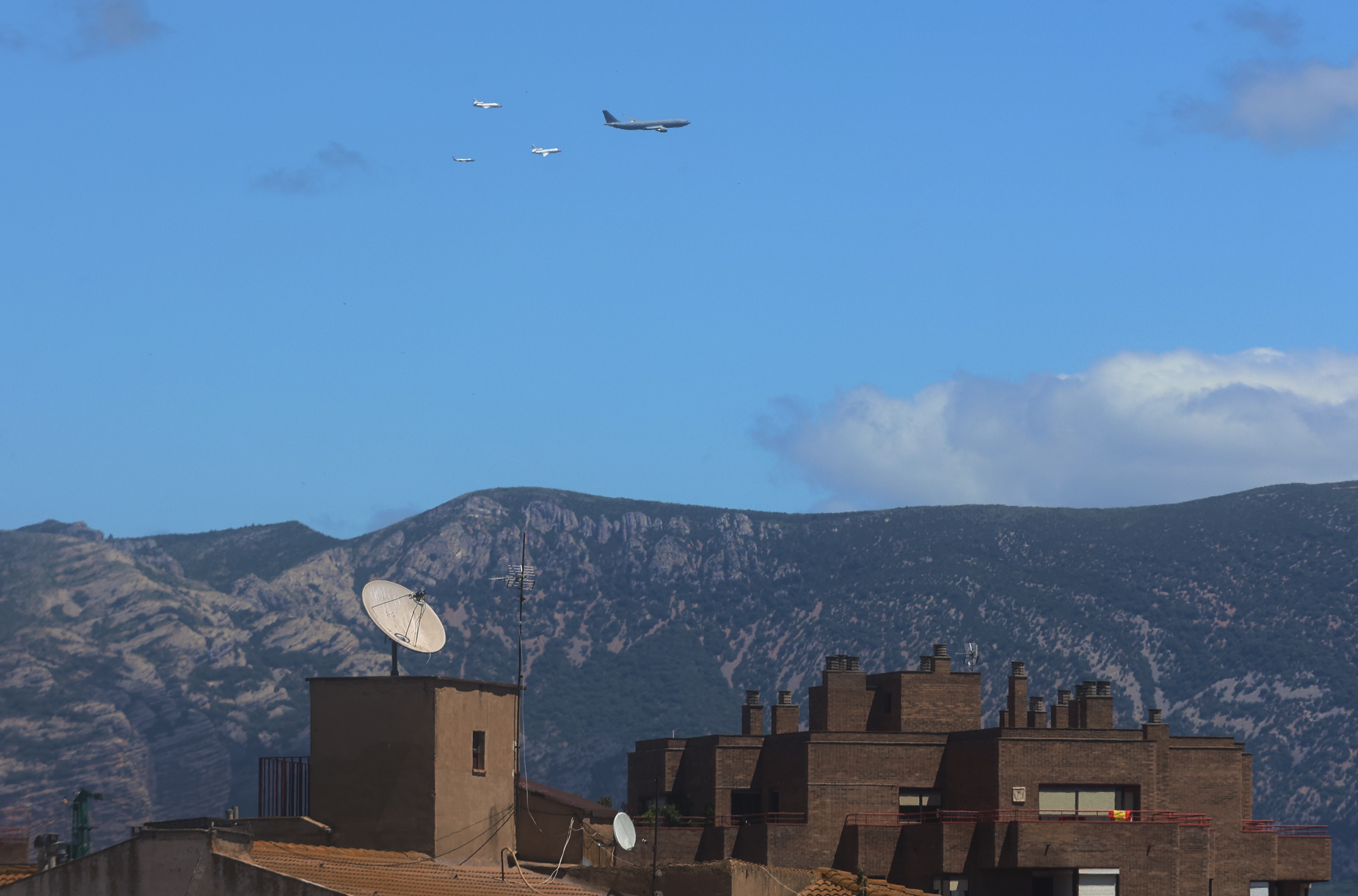 Exhibición aérea Palacio de Congresos Huesca 1