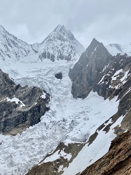 Glaciar Allign. Paso inaccesible al collado