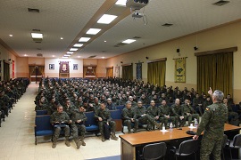 El General se reunió con los componentes del Regimiento