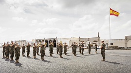 Tocando la marcha del RAAA 94