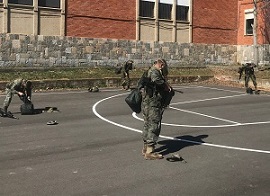 Colocación traje Nuclear, Biológico, Químico