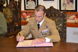 Toma de Posesión y entrega de Mando del Grupo de Regulares Melilla 52.