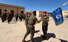 Banderines que cambian de manos en las Compañías.