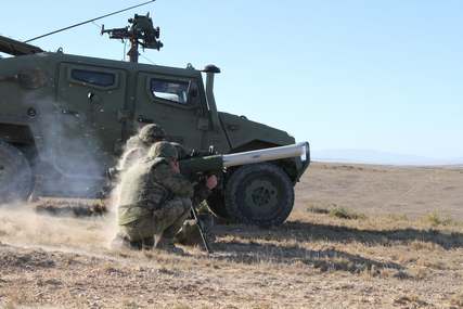 EJERCICIO LINEAGE AZOR