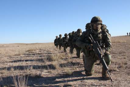 EJERCICIO LINEAGE AZOR