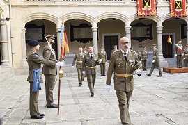 La 285 promoción pasando por el Estandarte