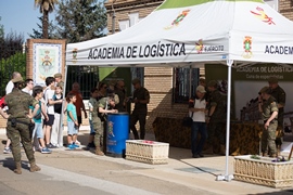 Entrada ACLOG y punto de información