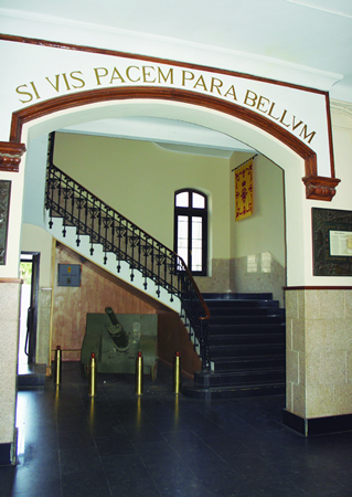 Escalera del cañón