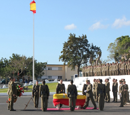Imposición de la Cruz del Mérito Militar