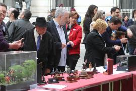 El público asistente mostró interés por las miniaturas