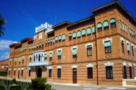 Fachada de la Academia de Logística de Calatayud 