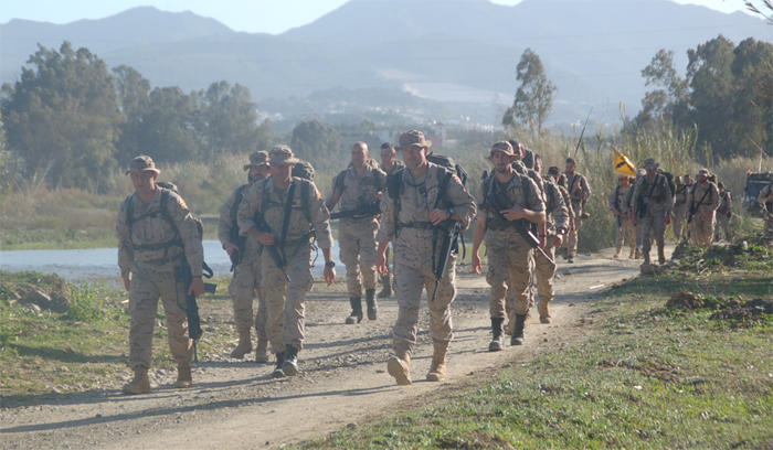 La Bandera en el transcurso de la marcha